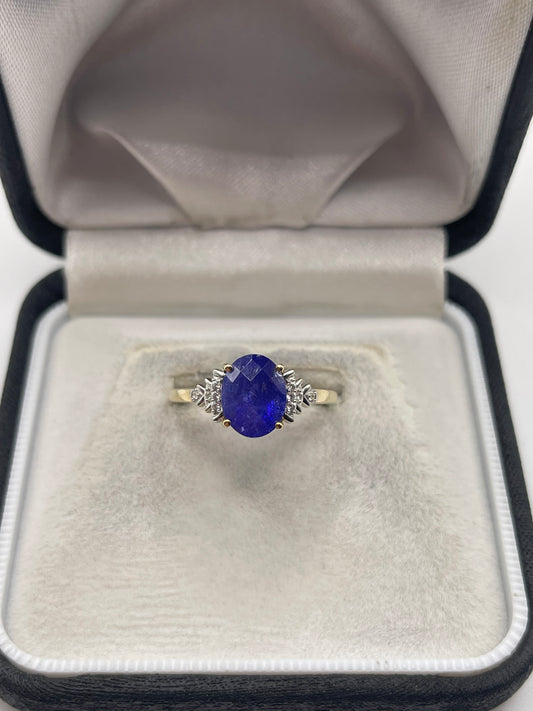 9ct gold tanzanite and zircon ring