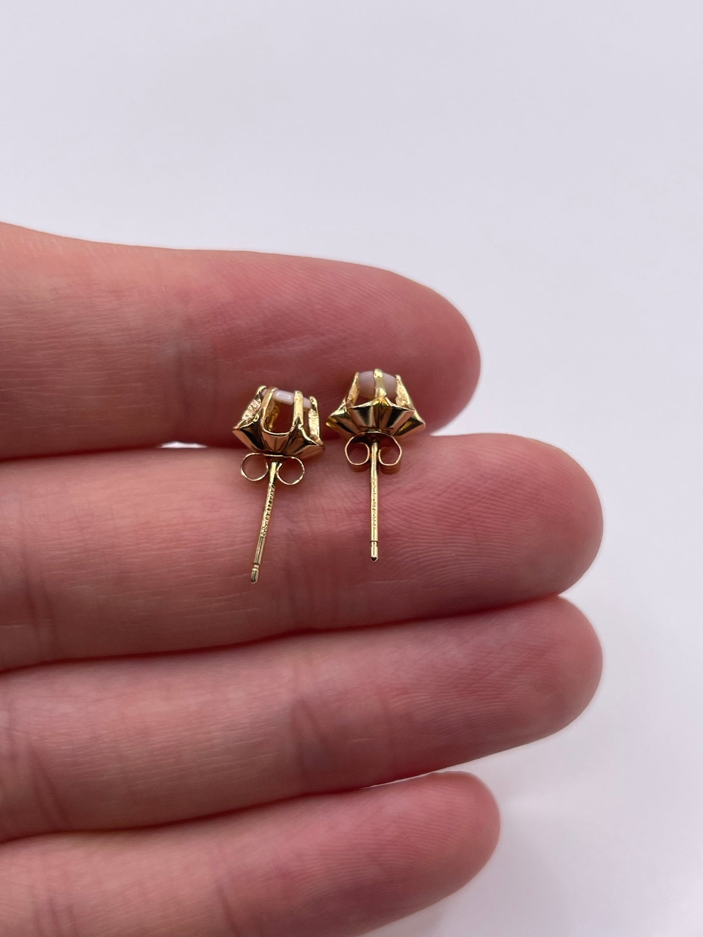 9ct gold opal earrings