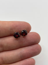 Load image into Gallery viewer, 9ct gold garnet earrings
