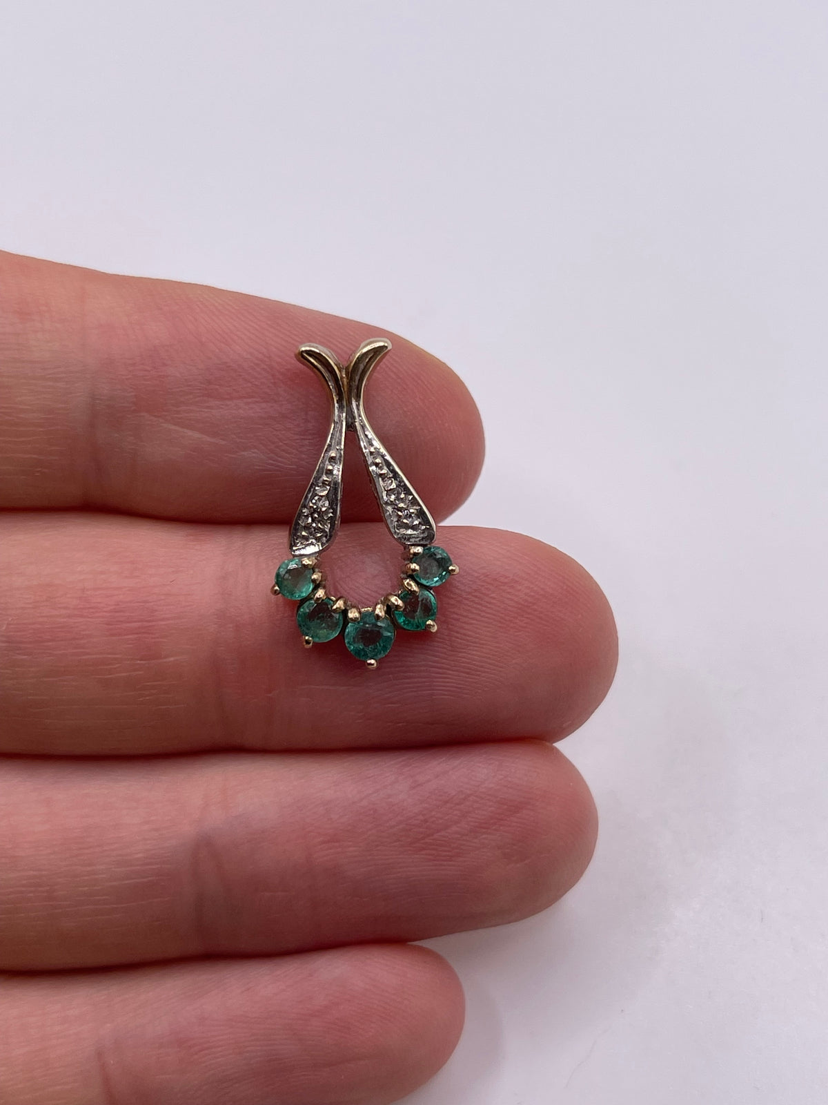 9ct gold emerald and diamond pendant