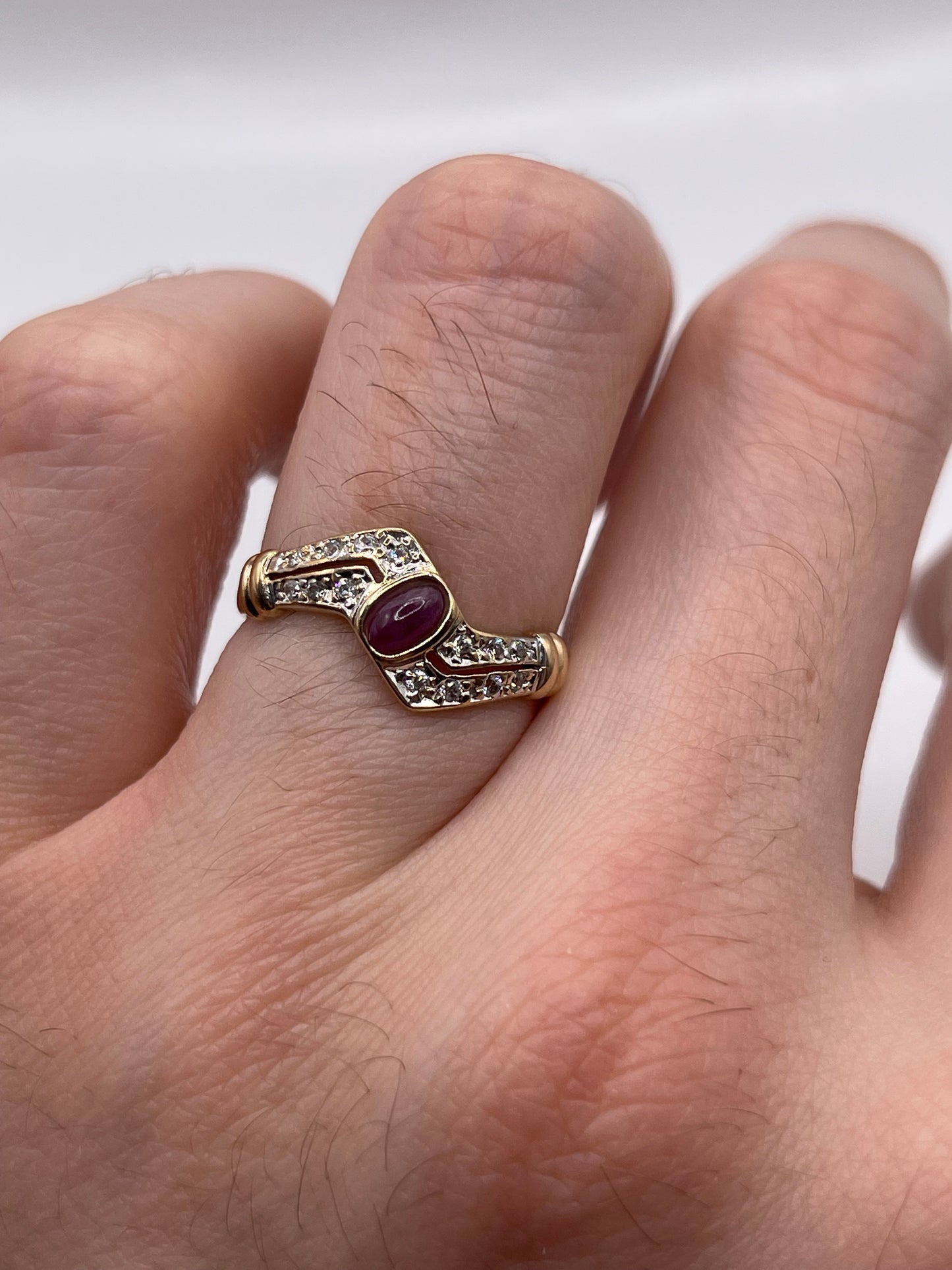 9ct gold cabochon ruby and zircon ring