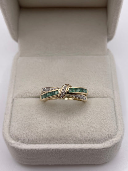 9ct gold emerald and diamond ring