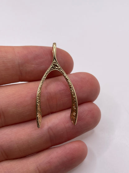 9ct gold wishbone pendant
