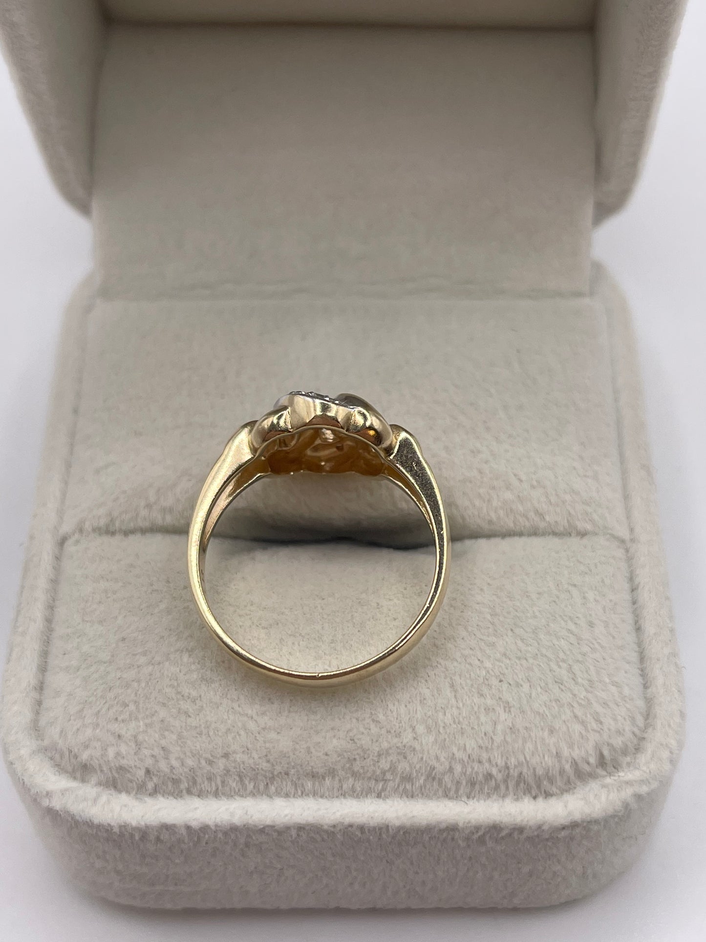 9ct gold diamond ring