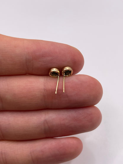 9ct gold emerald earrings