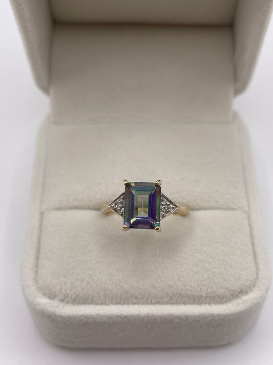 9ct gold mystic topaz and diamond ring