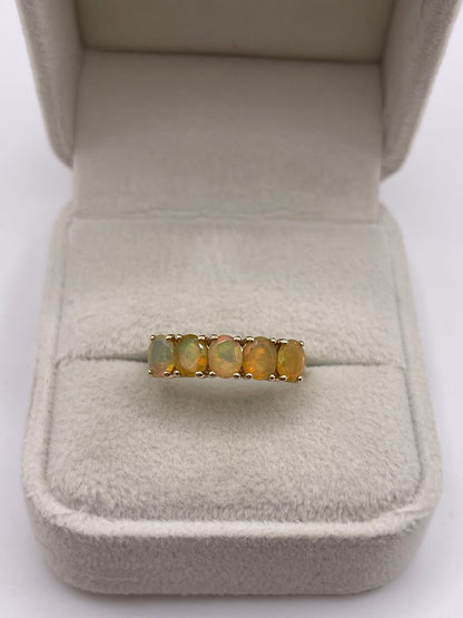 9ct gold opal ring