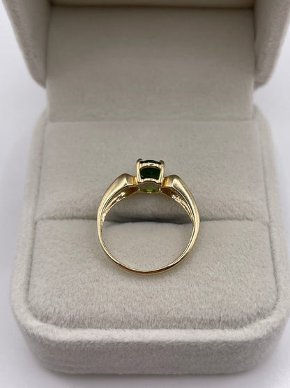 9ct gold diopside and diamond ring