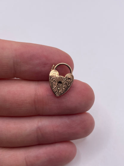 9ct rose gold engraved padlock 4