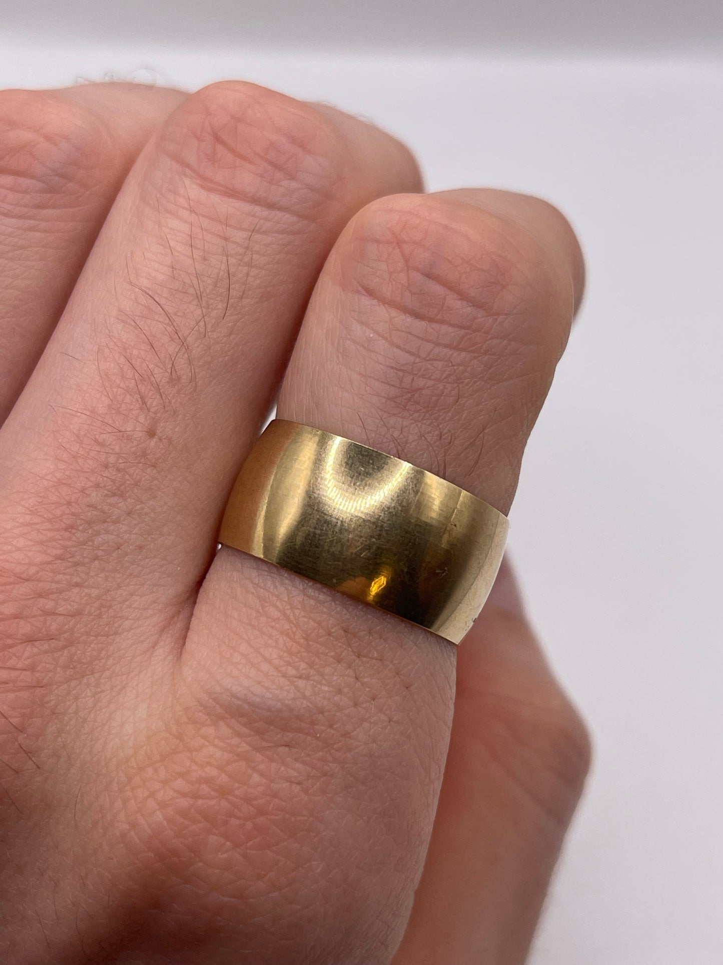 9ct gold band