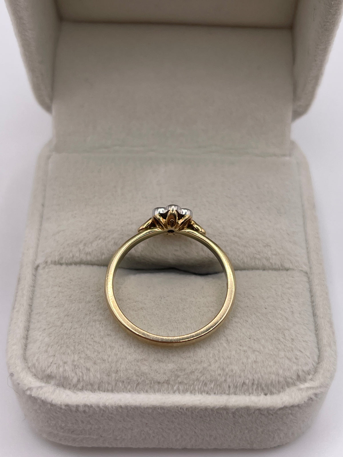 9ct gold diamond cluster ring