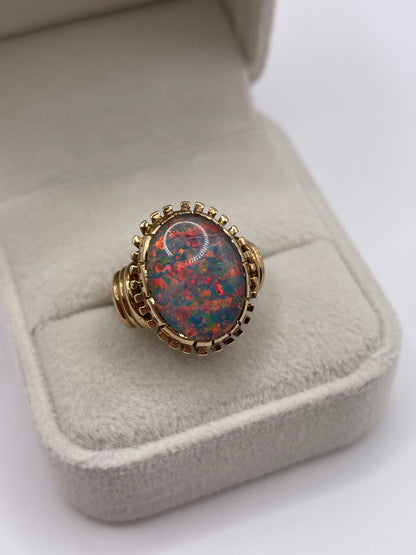 9ct gold opal triplet ring
