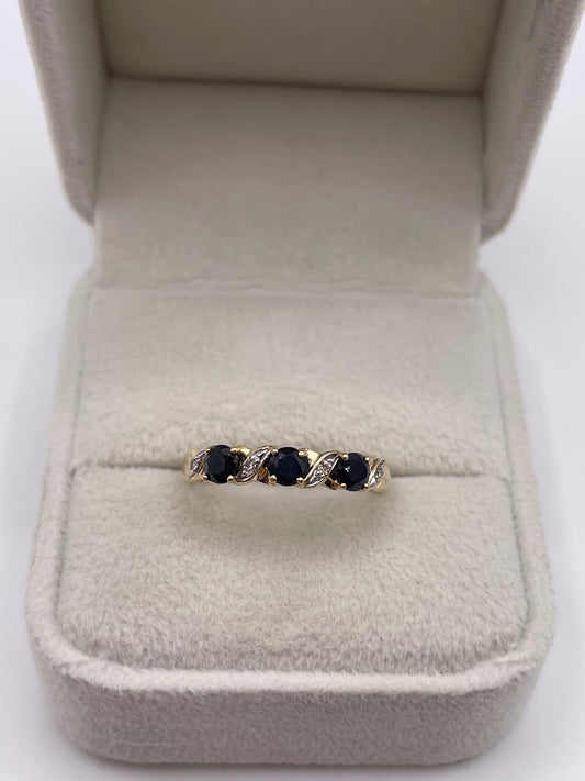 9ct gold sapphire and diamond ring