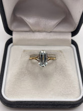 Load image into Gallery viewer, 18ct gold aquamarine ring
