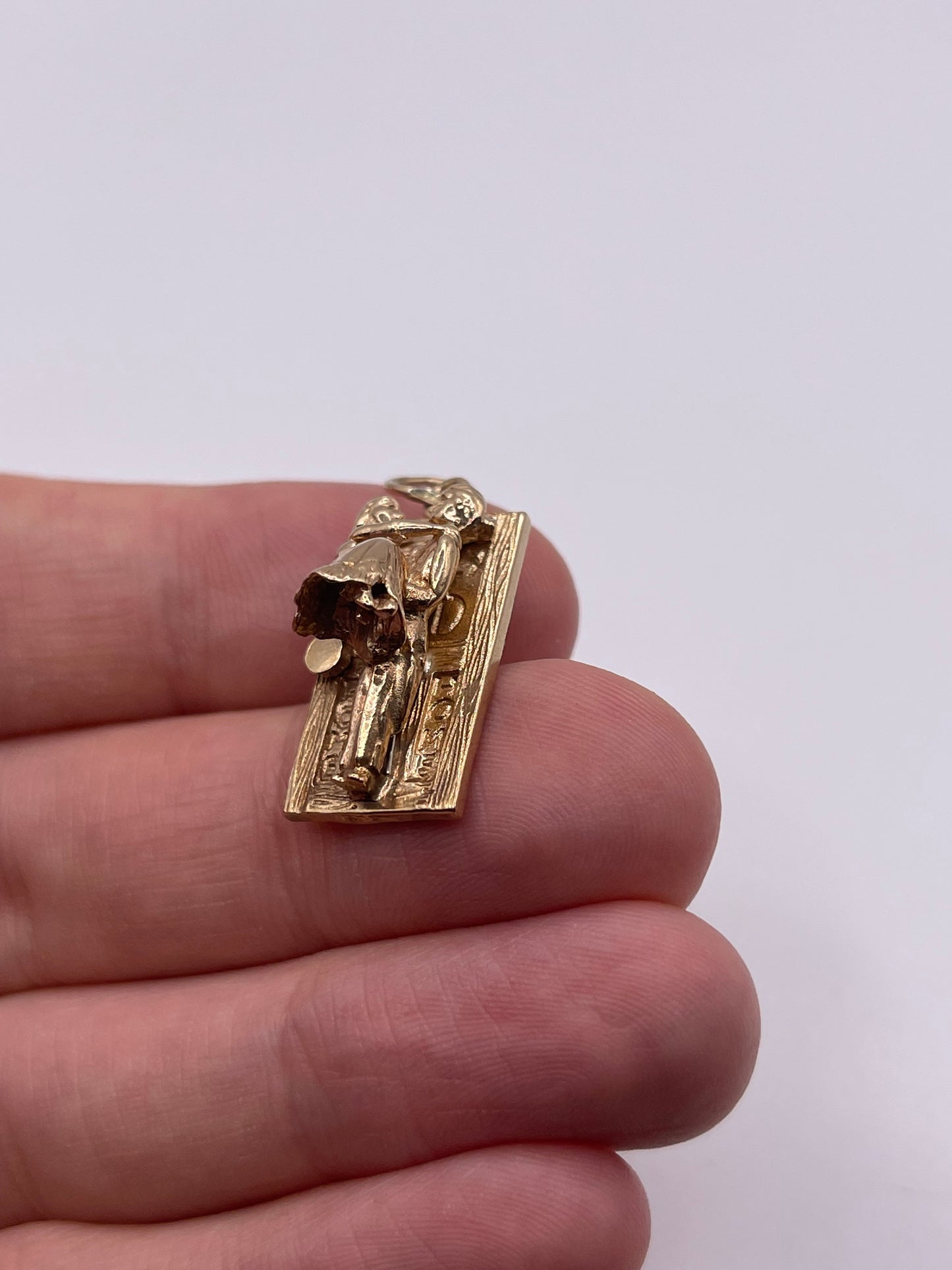 9ct gold newly wed charm