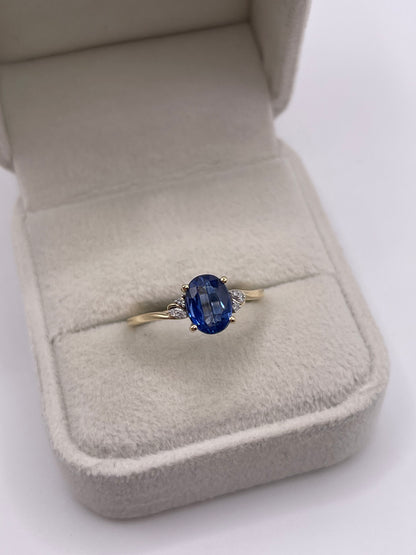 9ct gold kyanite and diamond ring
