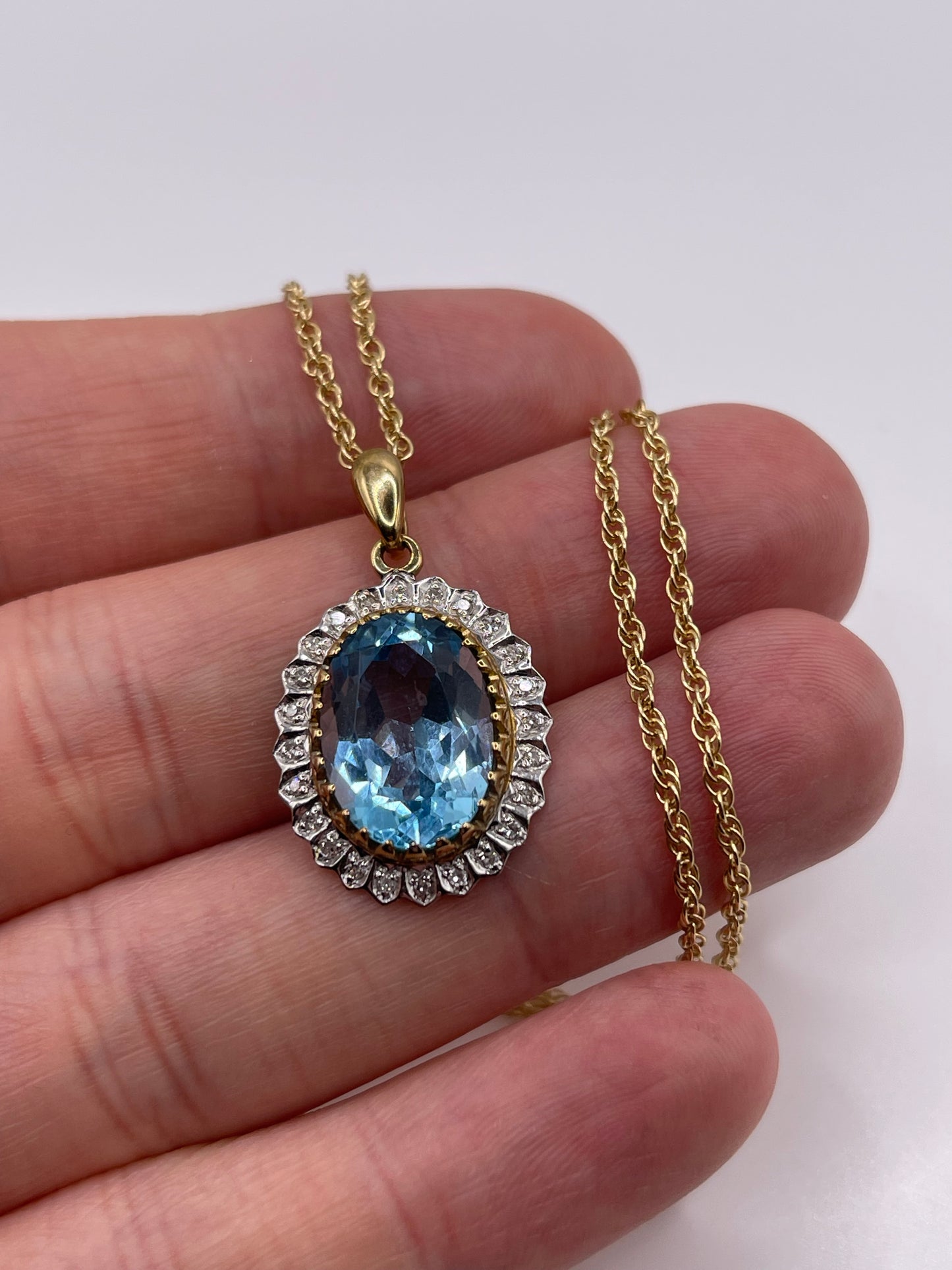 9ct gold topaz and diamond necklace