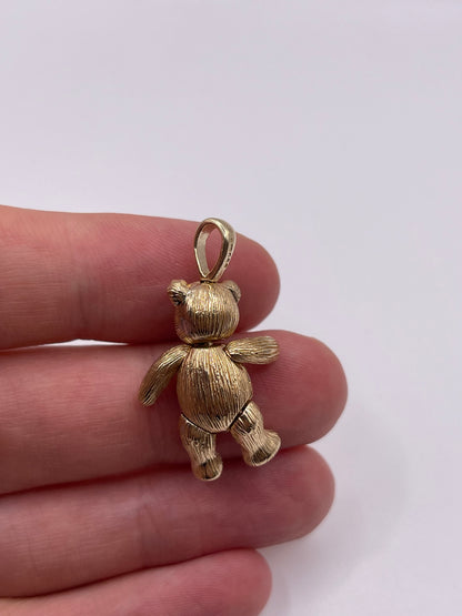 9ct gold articulated bear pendant
