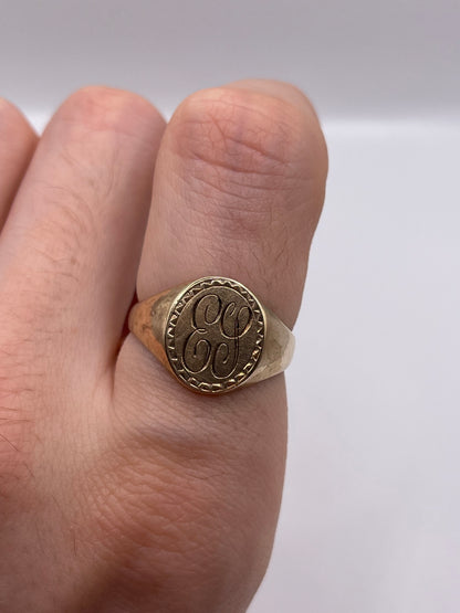 9ct gold initial signet ring