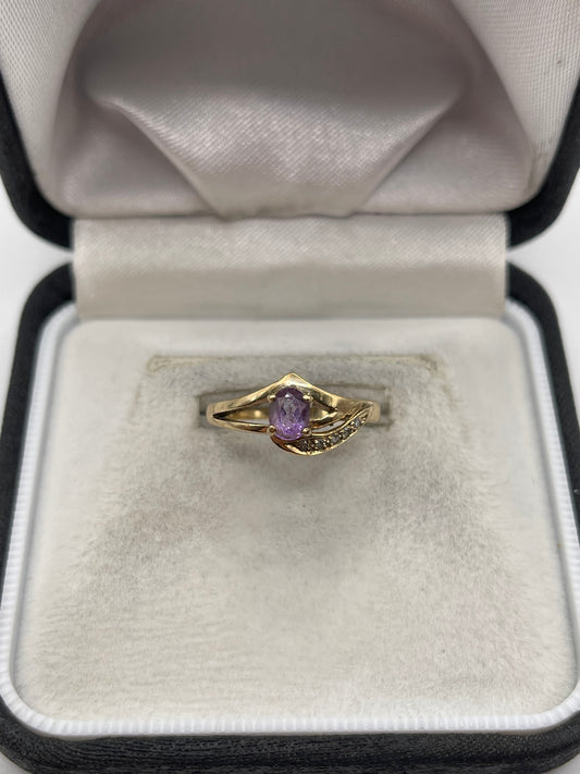 9ct gold amethyst and diamond ring