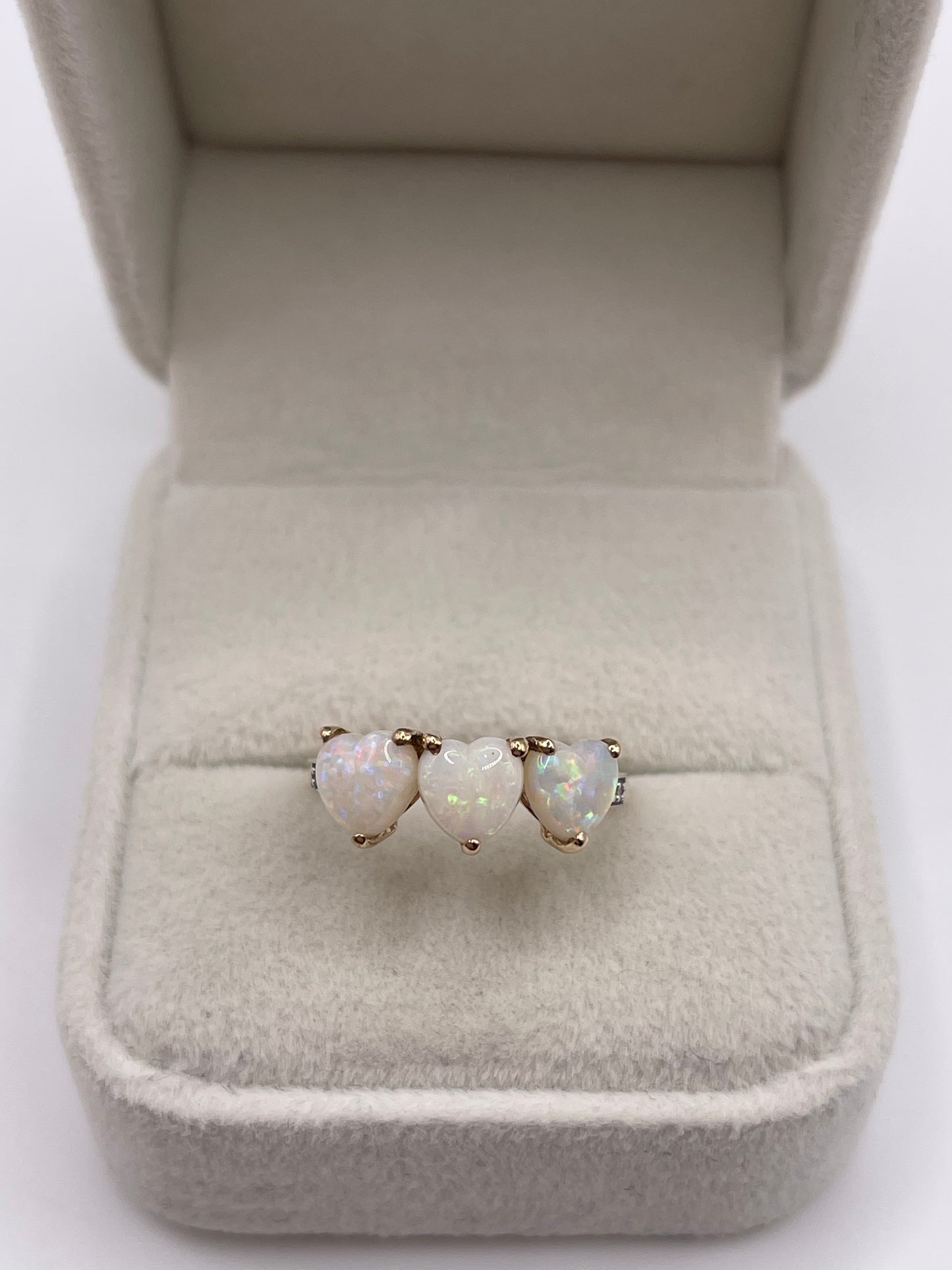 9ct gold opal ring and diamond ring