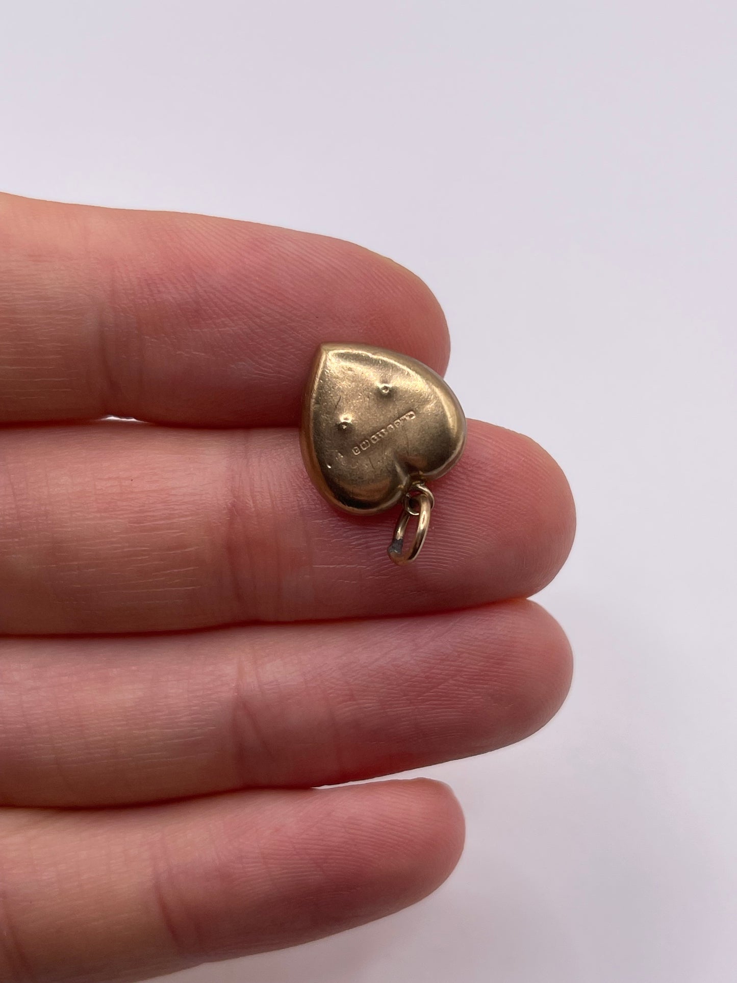 9ct gold I love you heart charm
