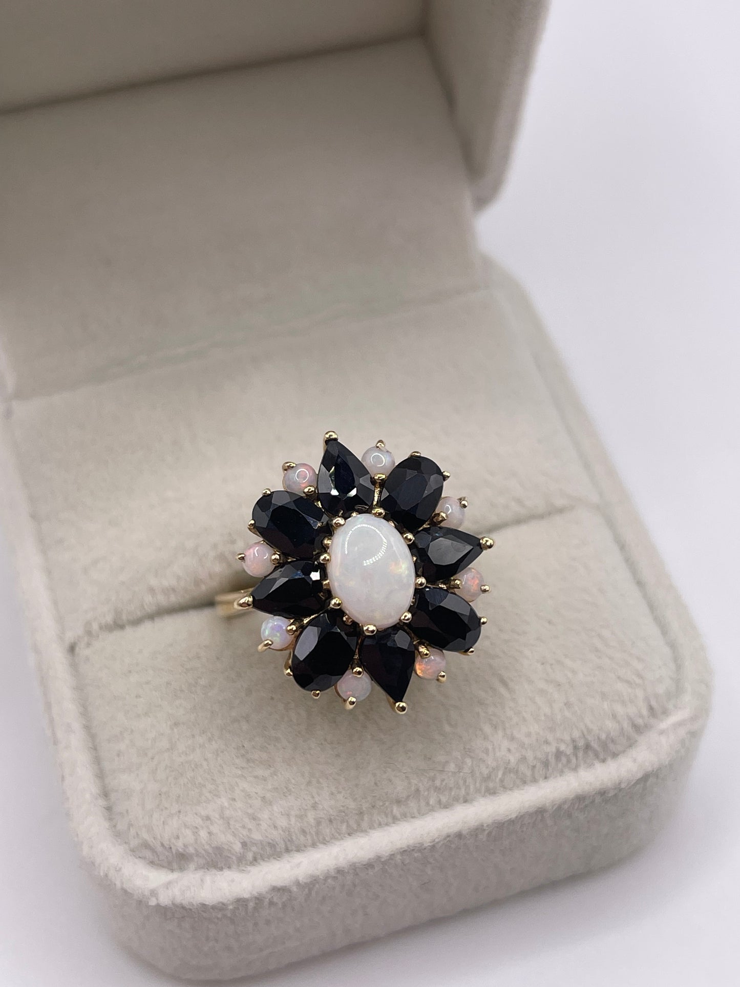 9ct gold opal and sapphire ring