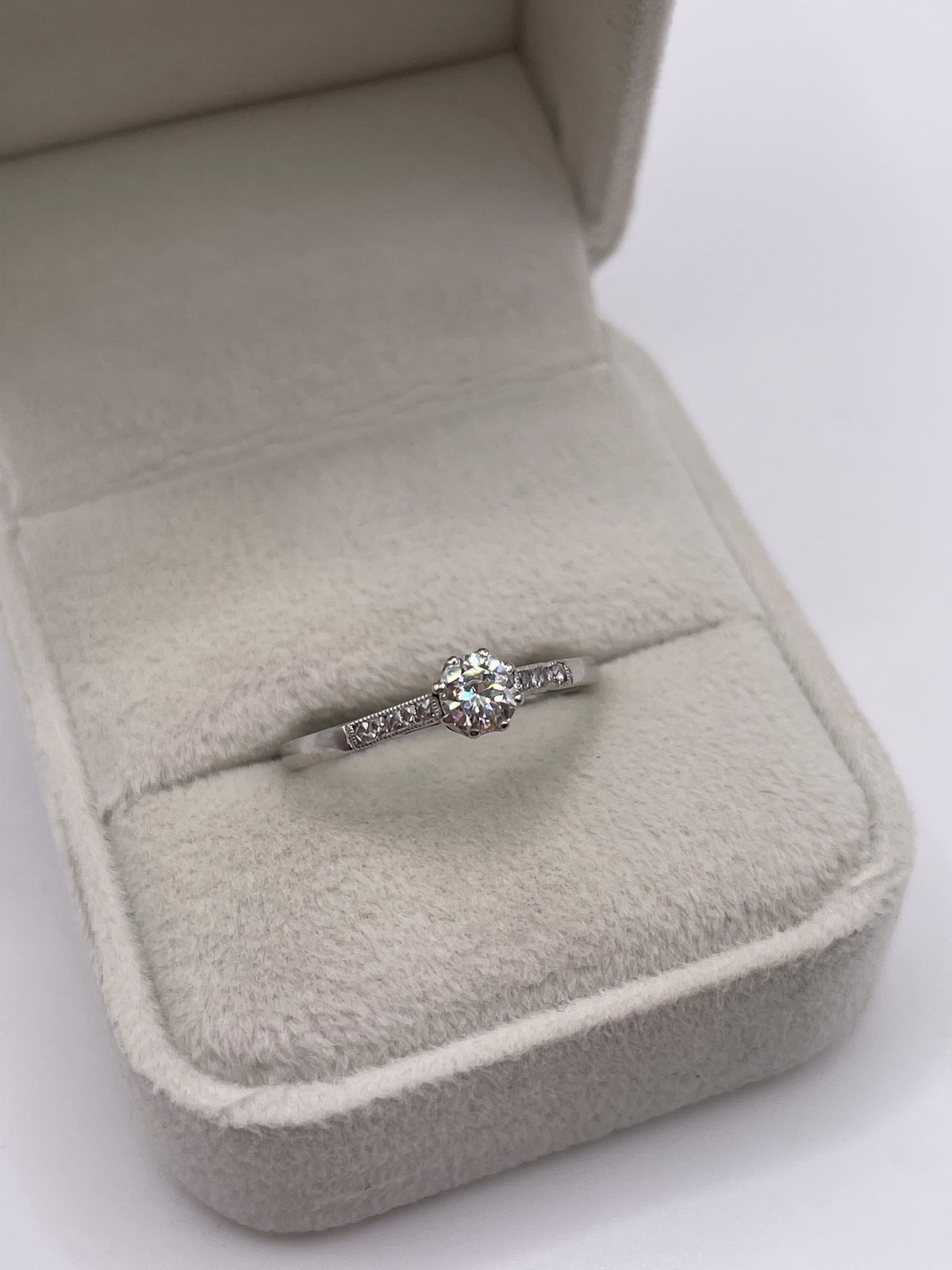 Platinum diamond ring