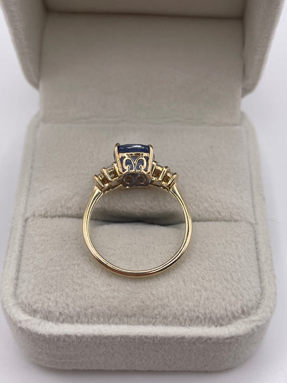 9ct gold kyanite and diamond ring