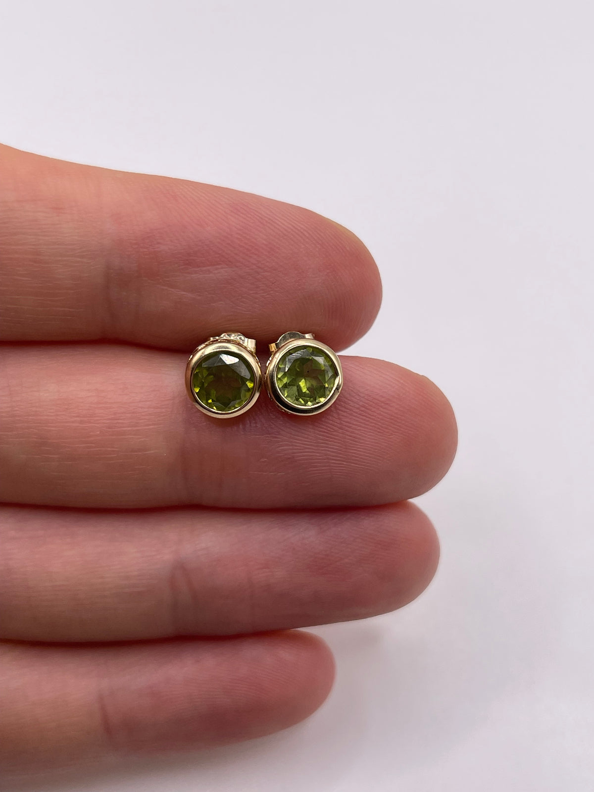 9ct gold quartz earrings