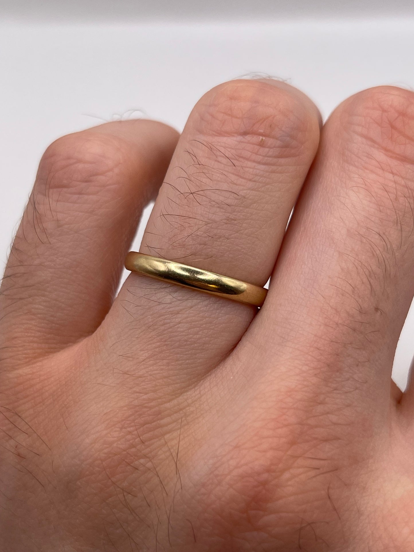 9ct gold band