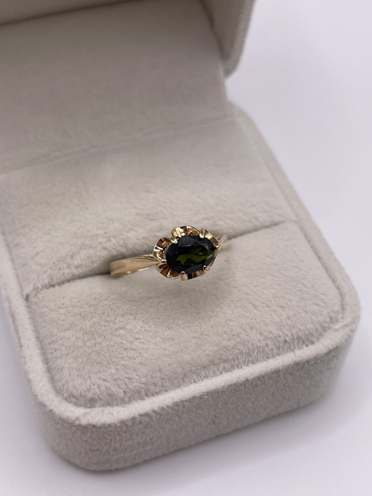 9ct gold tourmaline ring