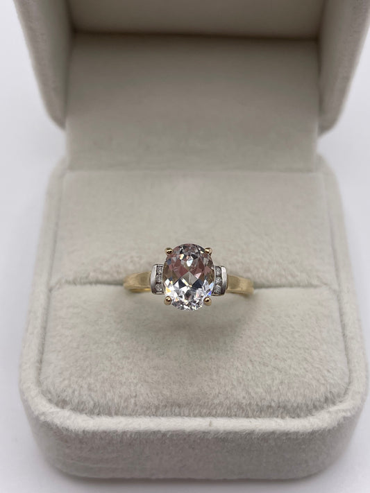 9ct gold pale kunzite and diamond ring