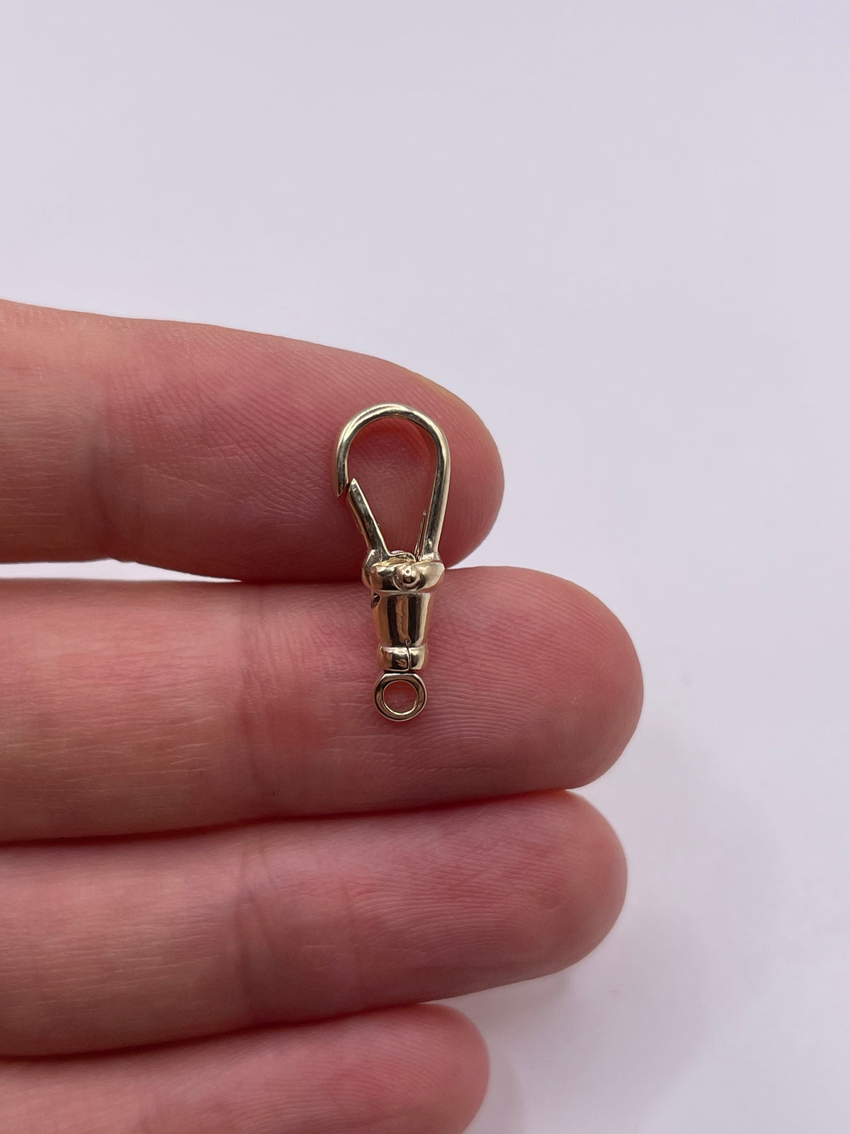 9ct gold swivel dog clip B