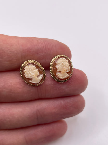 9ct gold cameo earrings