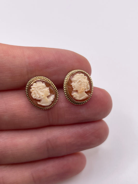 9ct gold cameo earrings