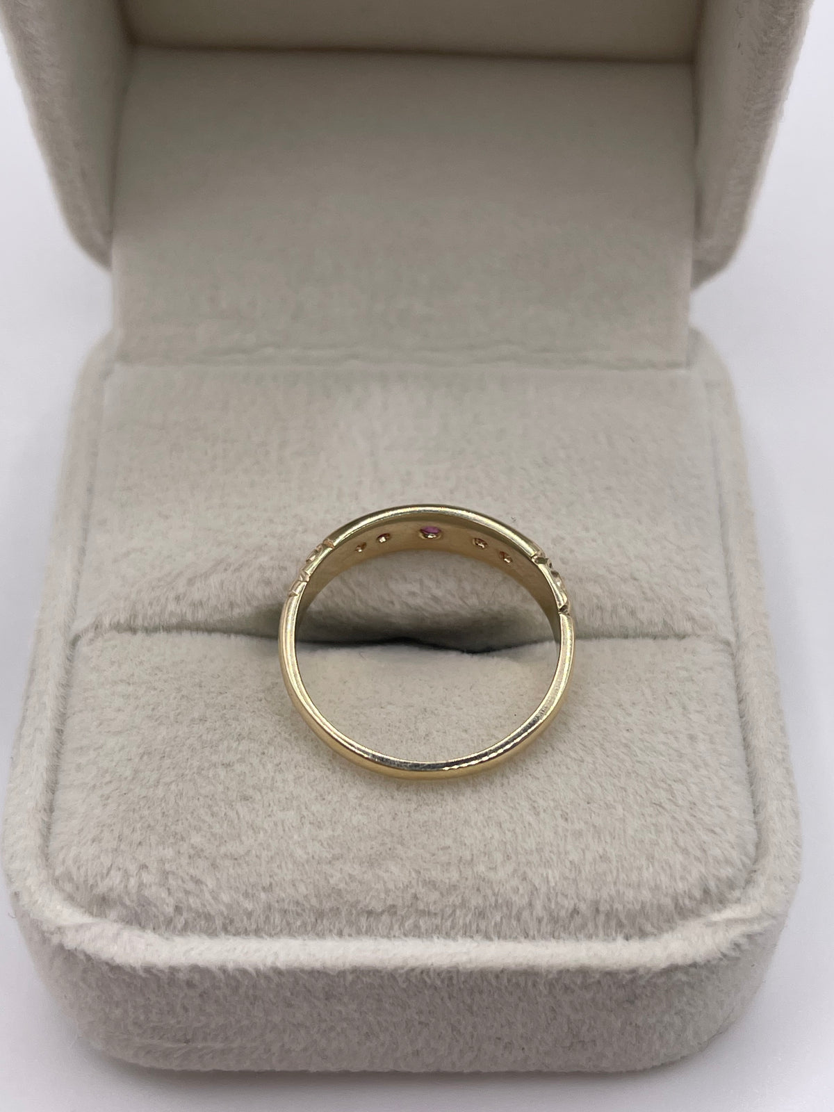 9ct gold ruby gypsy ring
