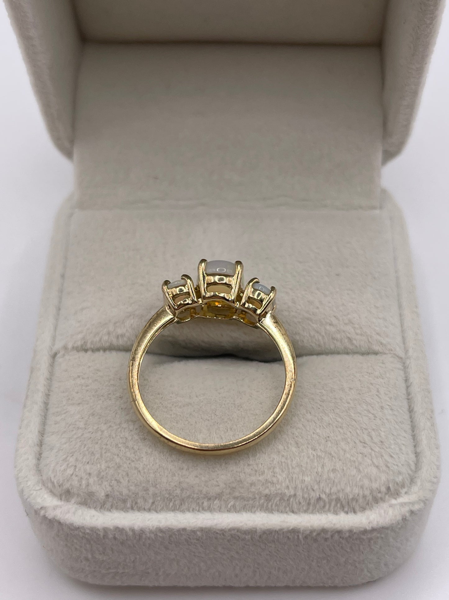 9ct gold opal ring