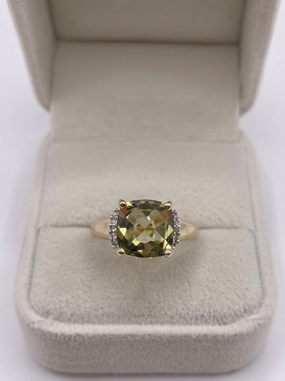 9ct gokd quartz and diamond ring