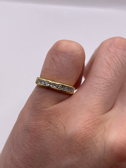 18ct gold 50 point diamond ring