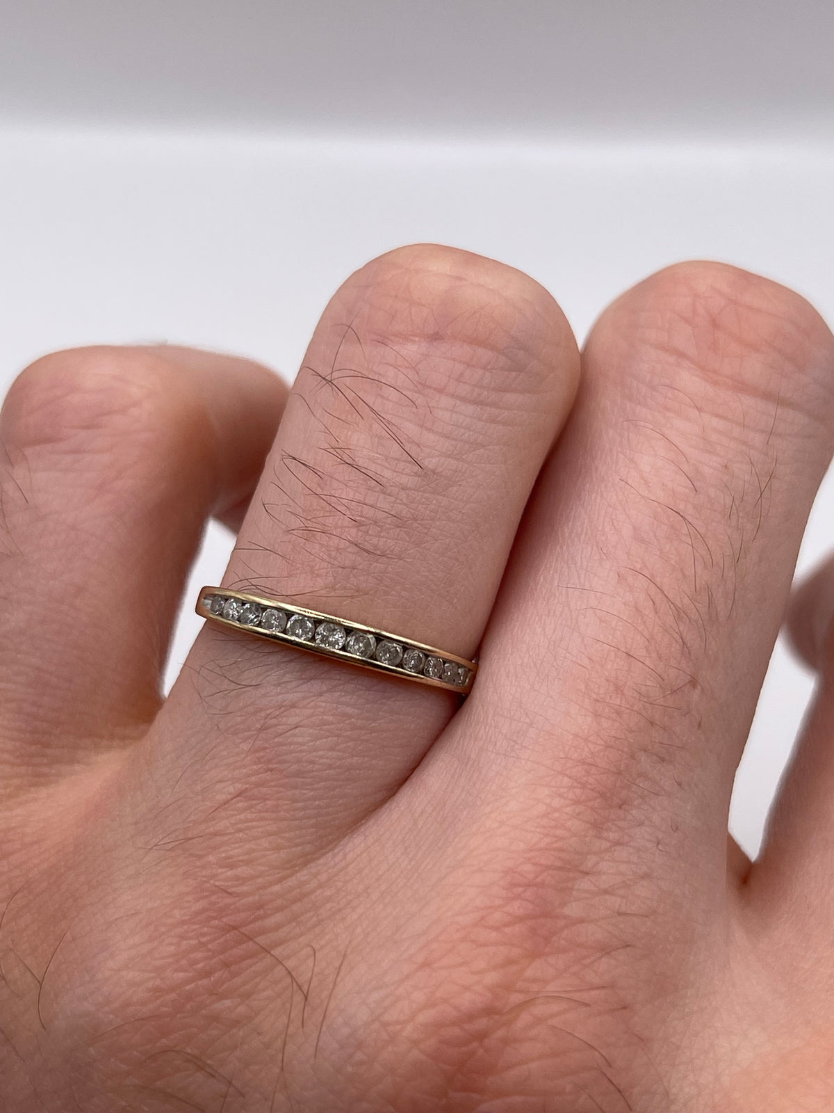 9ct gold diamond ring