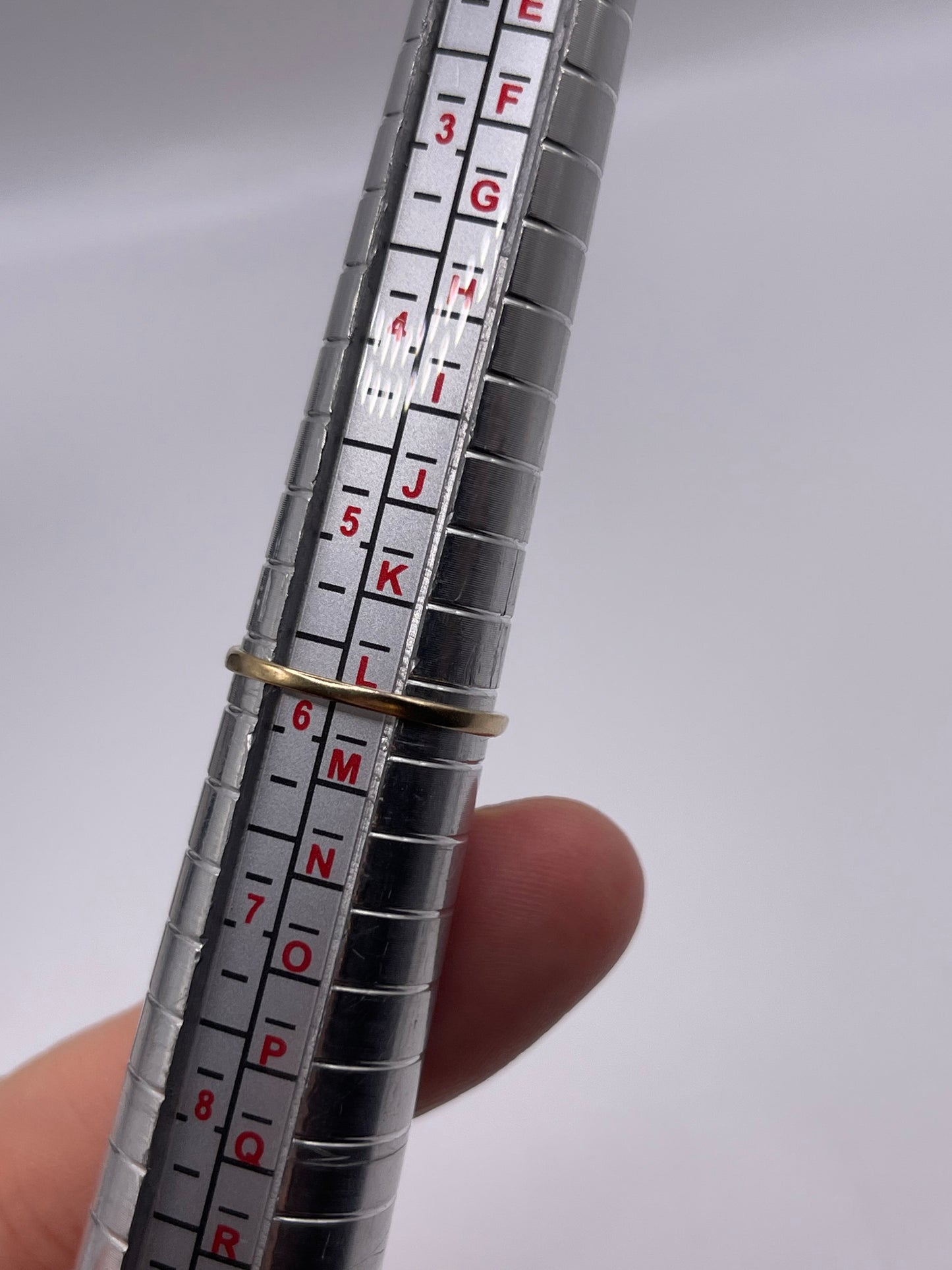 9ct gold topaz and diamond ring