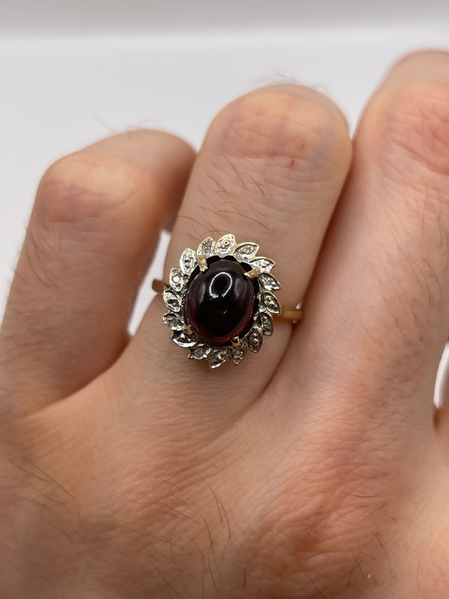 9ct gold cabochon garnet and diamond ring
