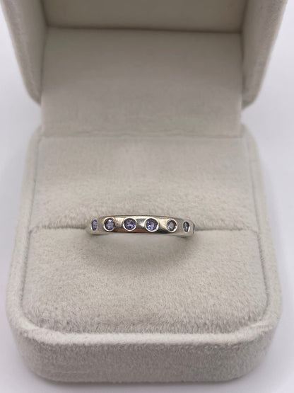 9ct white gold tanzanite ring