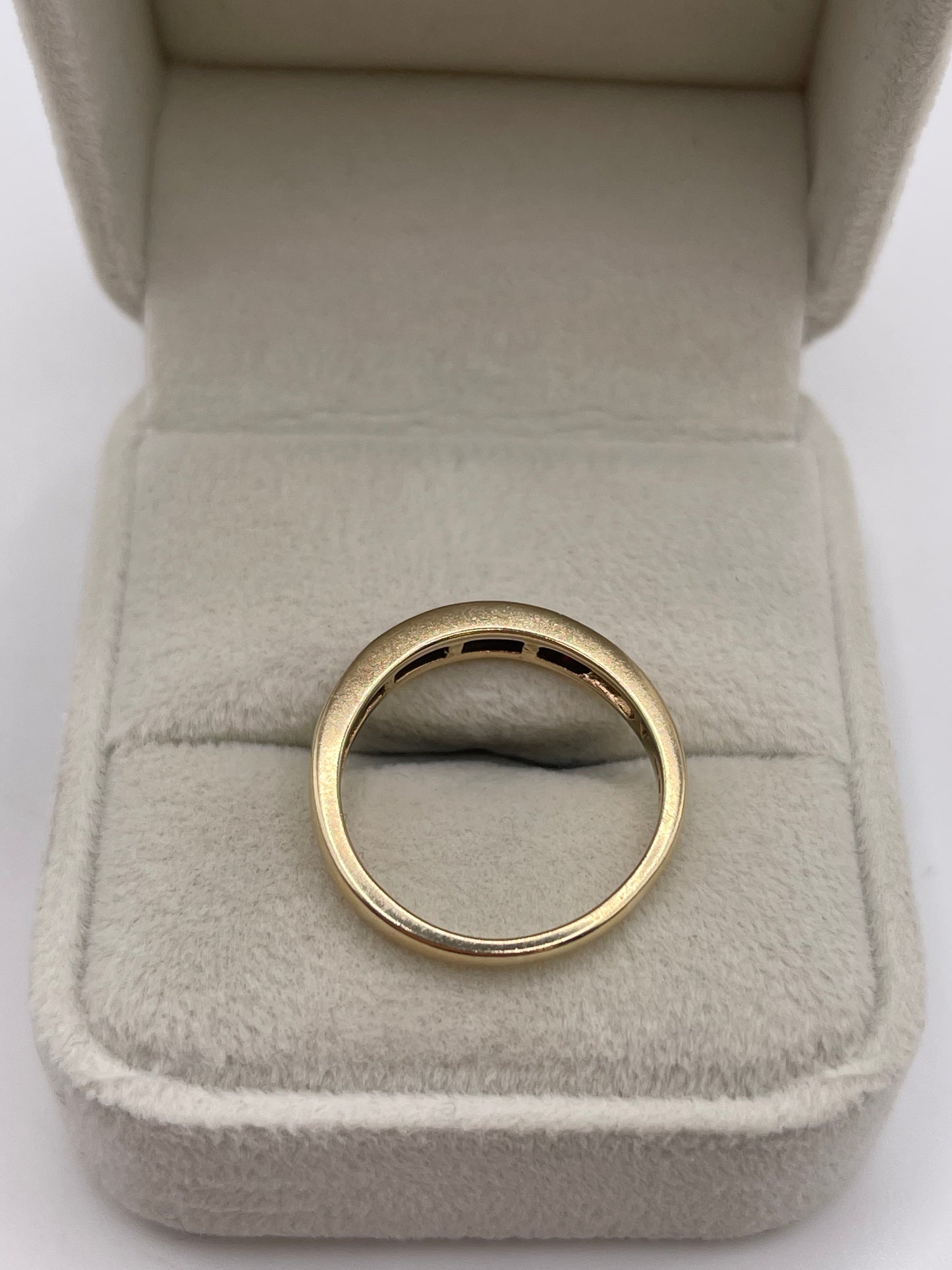 9ct gold ruby and diamond ring