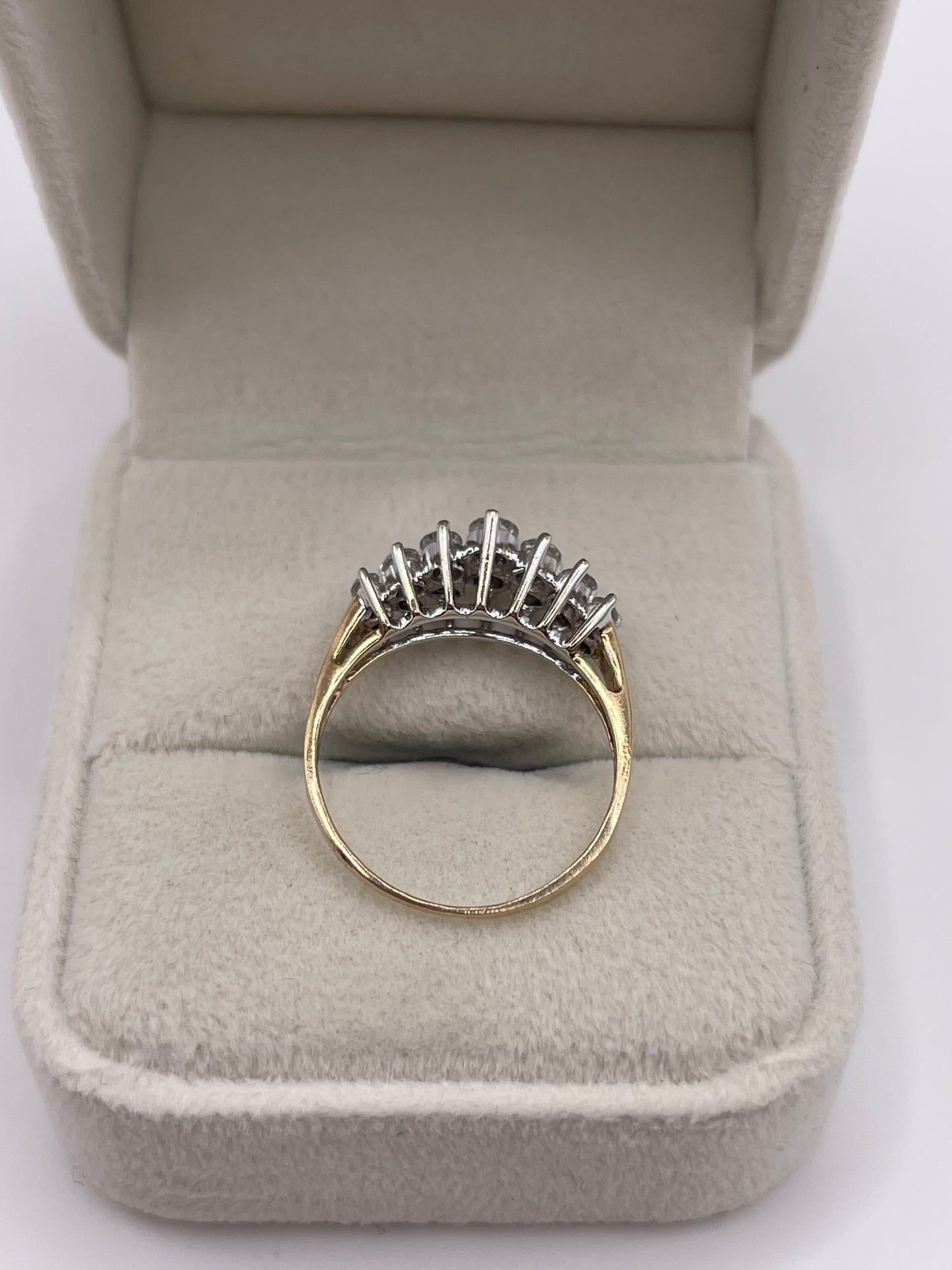 9ct gold diamond cluster ring
