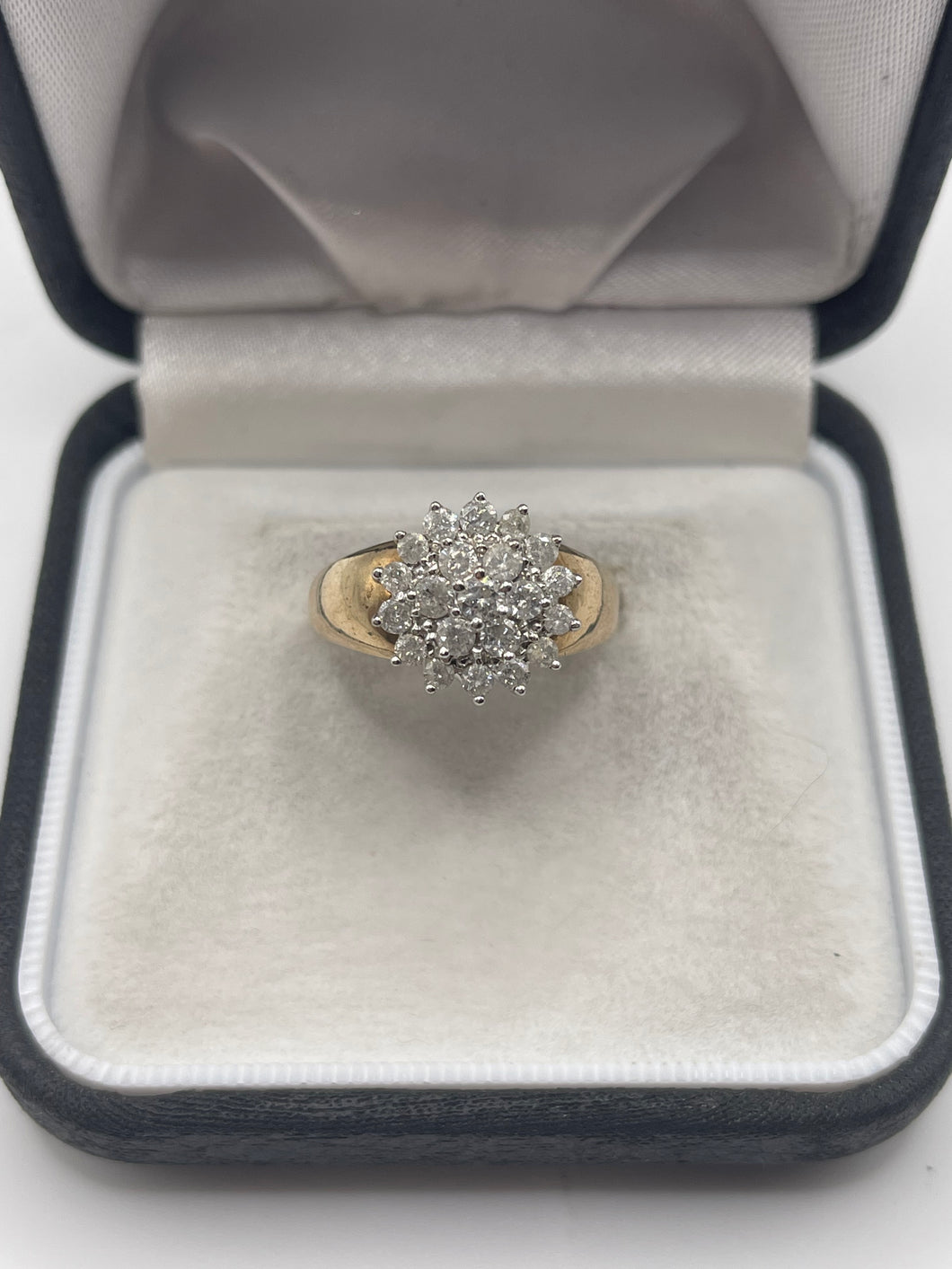 9ct gold 1ct diamond cluster ring