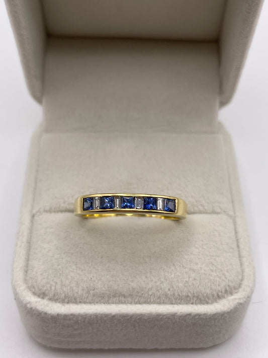 18ct gold sapphire and diamond ring