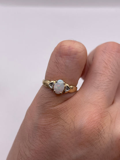 9ct gold opal and diamond ring