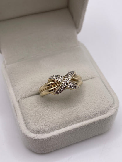 9ct gold diamond ring
